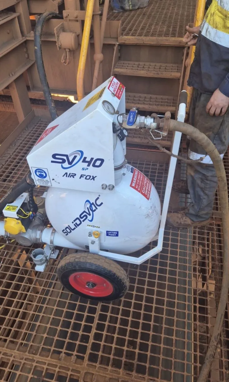 Solidsvac SV40 Air Fox on site in Western Australia